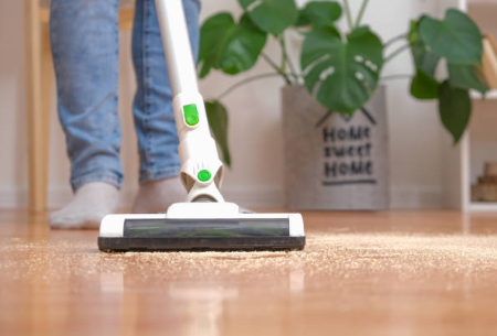 How Does a Cordless Vacuum Work?